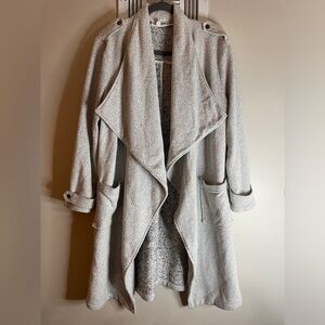 BB Dakota by Steve Madden Women’s Gray White Cardigan Size Small